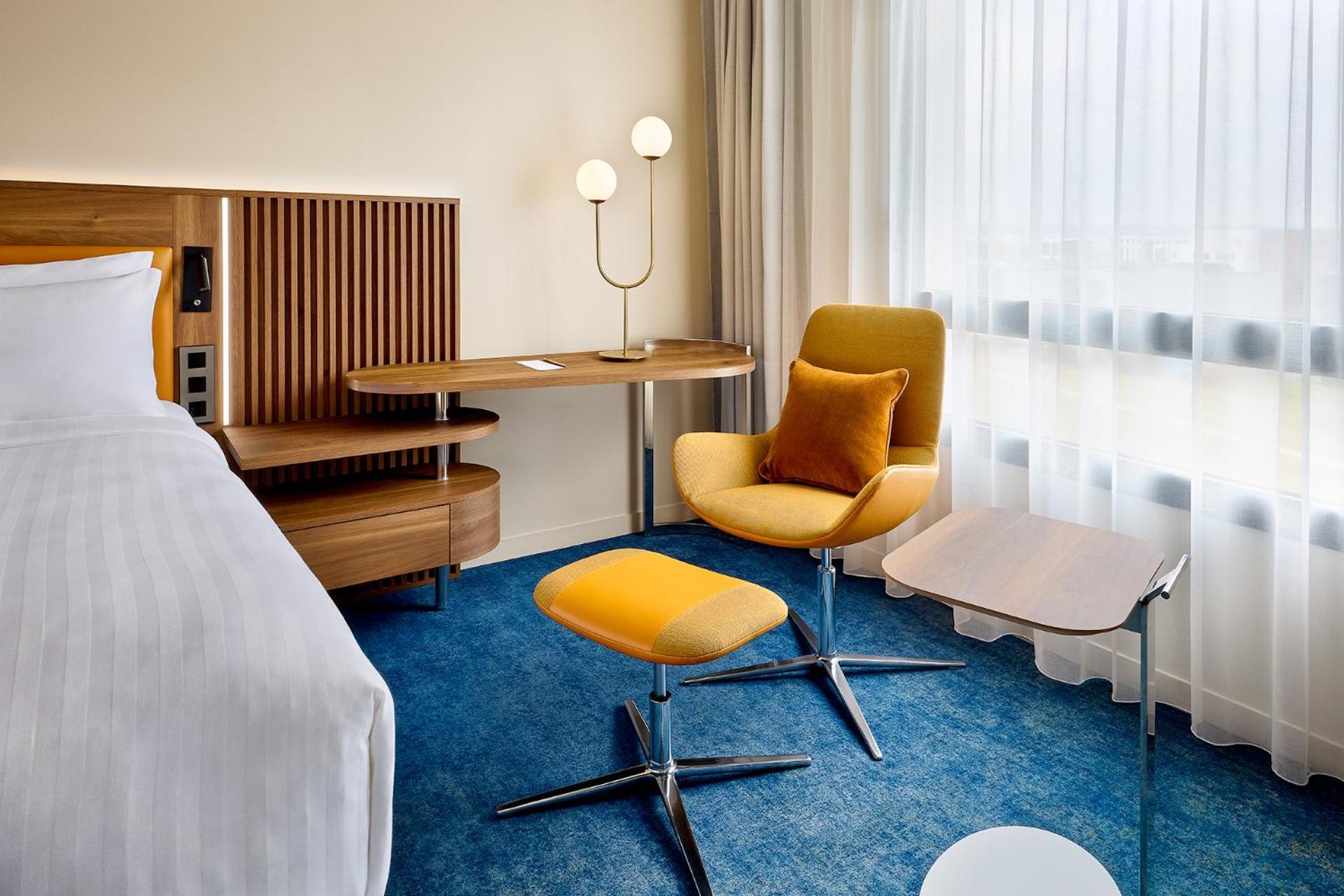 Courtyard By Marriott Lyon Eurexpo Stadium Genas Exterior foto